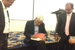 Akx9_sHoxCbo6LplnbYXvjGQlDwrQzzx7IYl0EfsFEqW